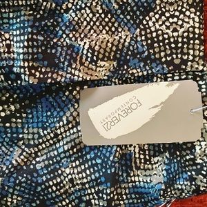 nwt size small faux reptile print forever 21 miniskirt🐥